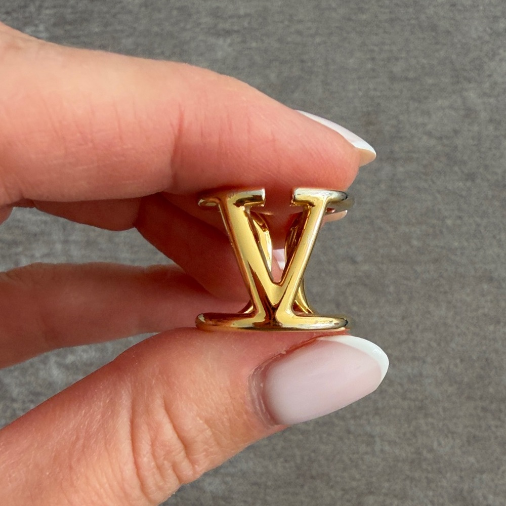Valentino Garavani Gold Ring - Picture 2 of 8